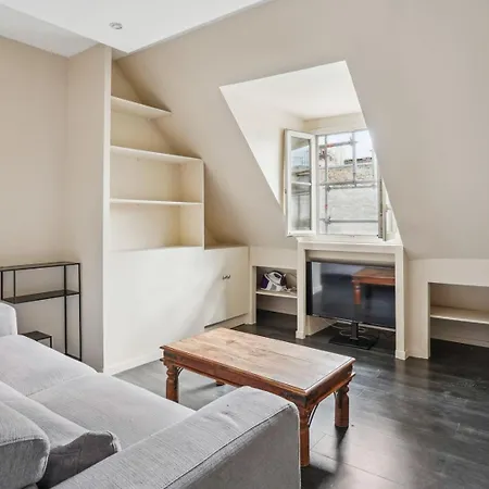 543 Cardinet - Superbe A Paris
